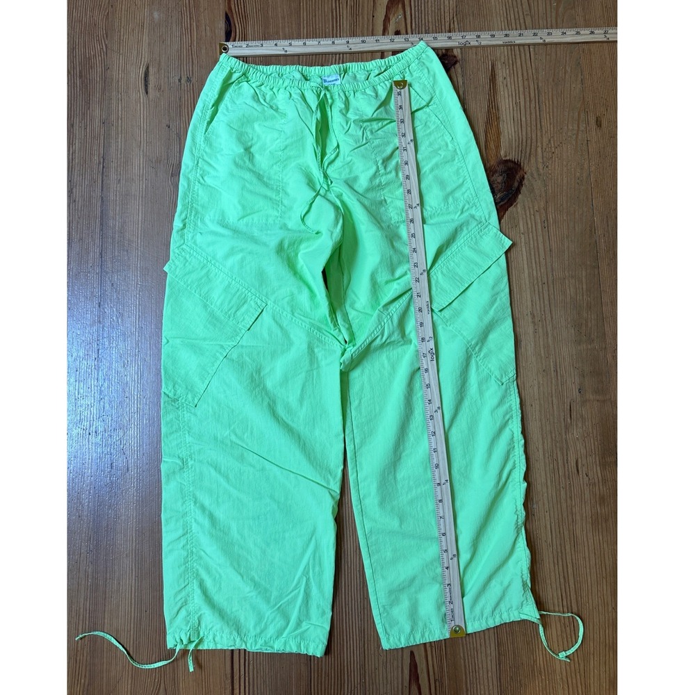 No Boundaries Cargo Pants Womens Neon Green Nylon Utility Y2K SIZE M 8-10 - Picture 4 of 7
